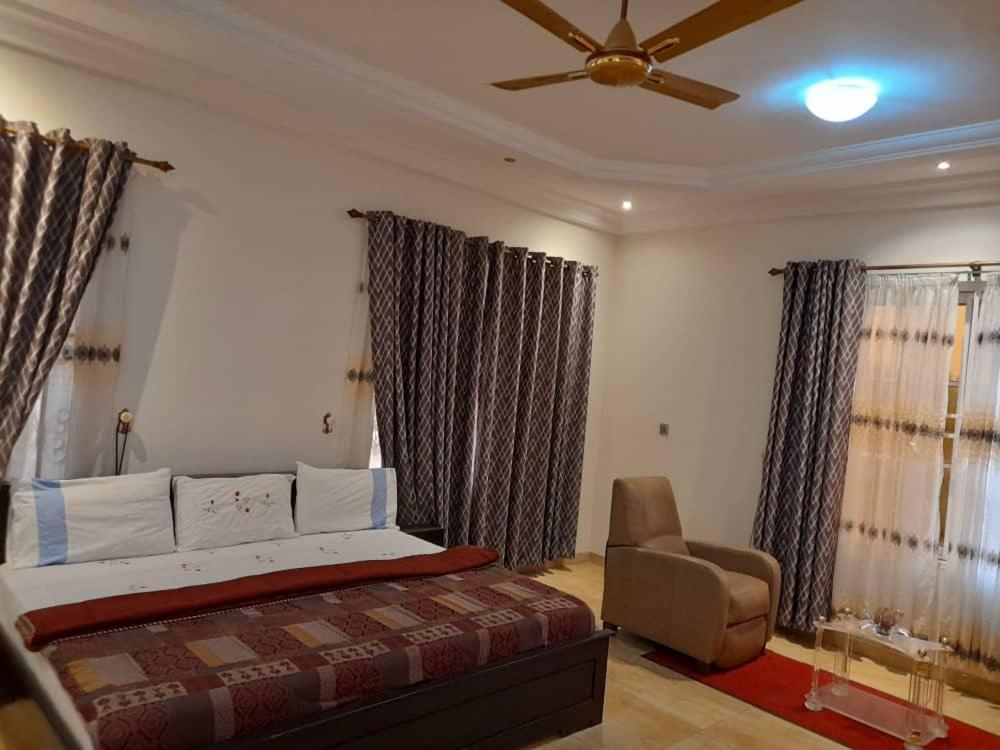 9 Roses Hotel Ejisu المظهر الخارجي الصورة