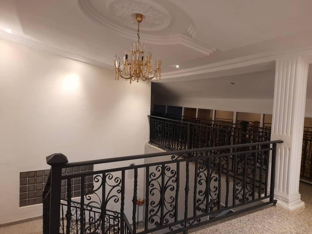 9 Roses Hotel Ejisu المظهر الخارجي الصورة